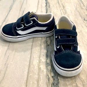 Boys old skool Vans sneakers